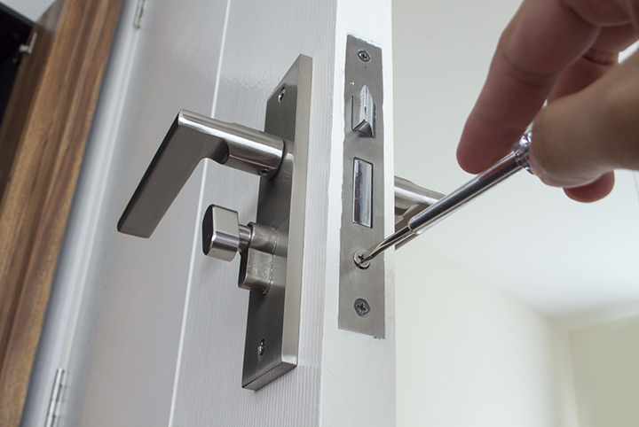 Our local locksmiths are able to repair and install door locks for properties in Penge and the local area.